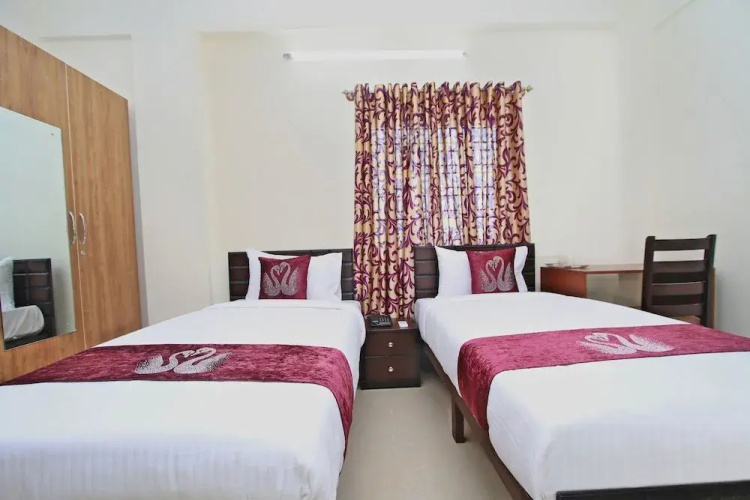 Hotel The Bliss by OYO Rooms