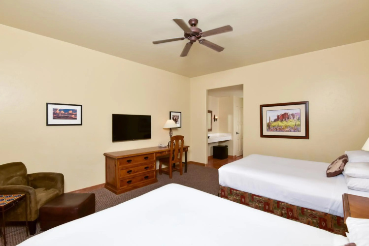 Lodge on the Desert