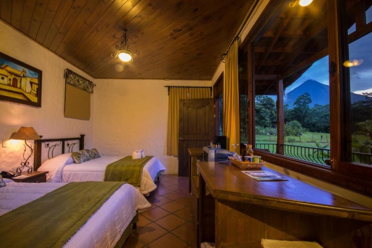 Standard room with balcony and with view
