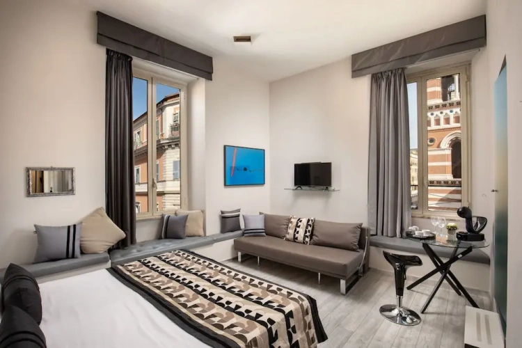 Deluxe Quadruple room
