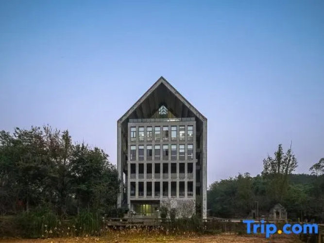 Yutian Hotel