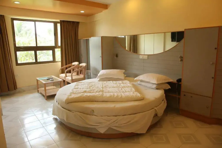 Hotel Ravi Kiran