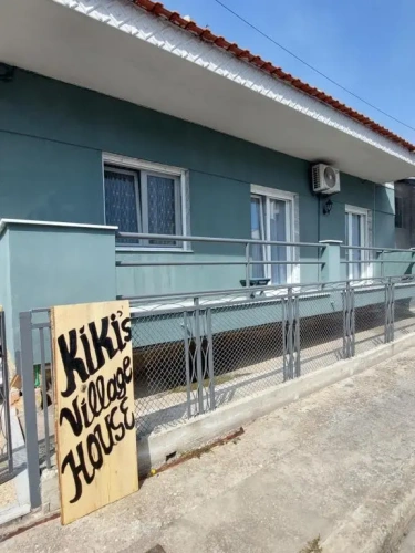 3 Bedrooms Cottage