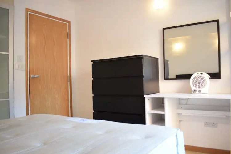London Modern Apartment