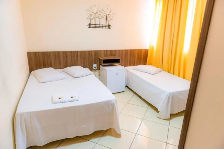 Standard Triple room