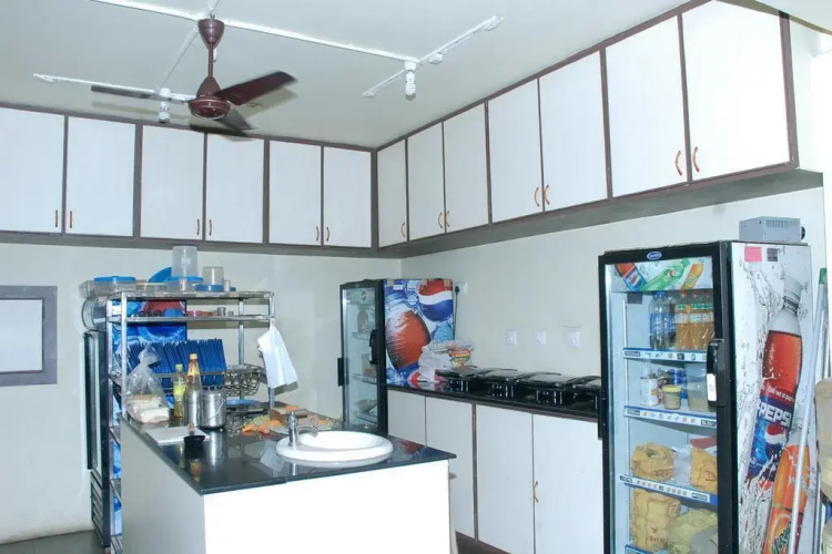 Hotel Aishwariya Park