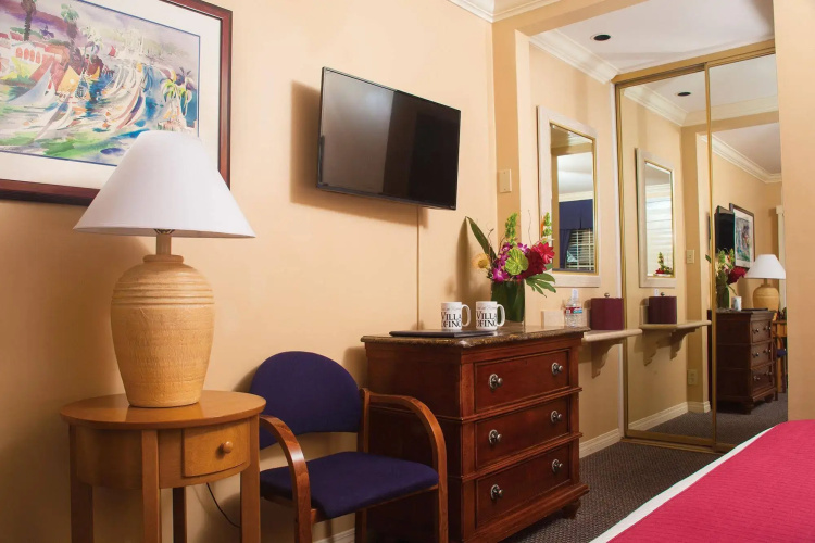 Bellanca Hotel