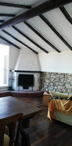 70 Via Vione