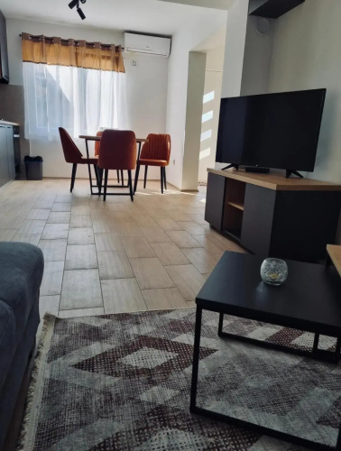 OM Apartment