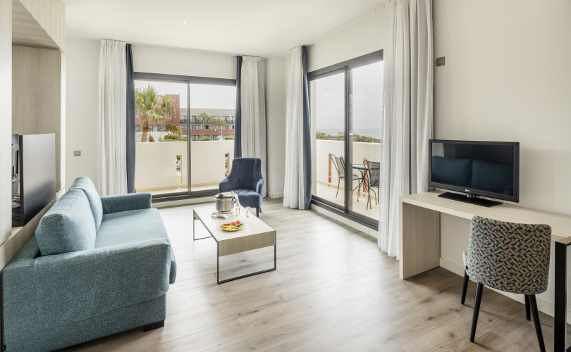 Hotel Ilunion Calas De Conil photo 7