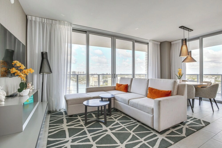 3 Bedrooms Apartment with balcony