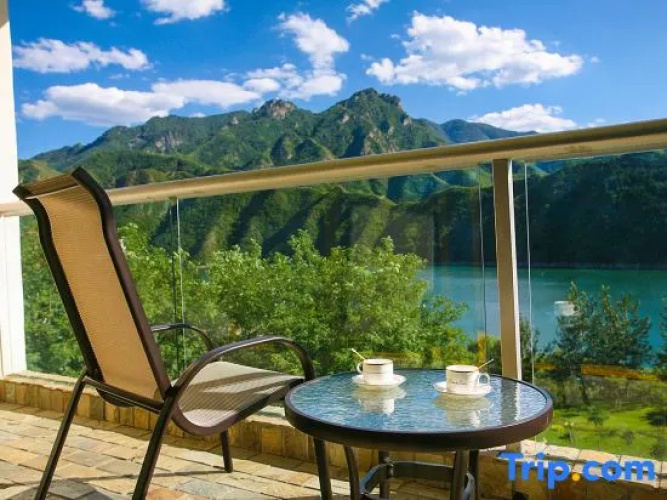 Wuling Mountain Villa