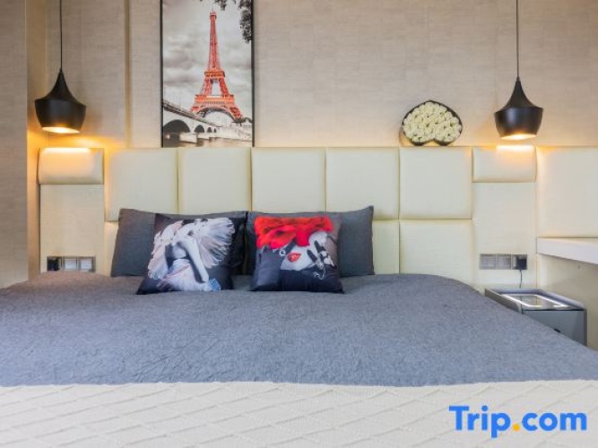 1 Bedroom Suite