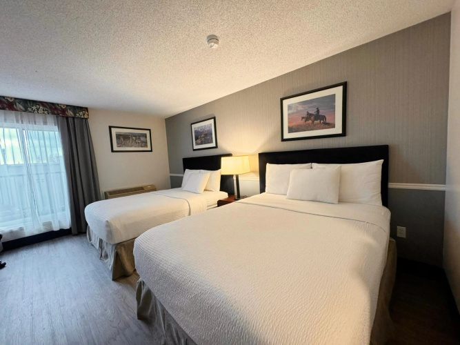 Riviera Plaza and Conference Centre Calgary Airport photo 7
