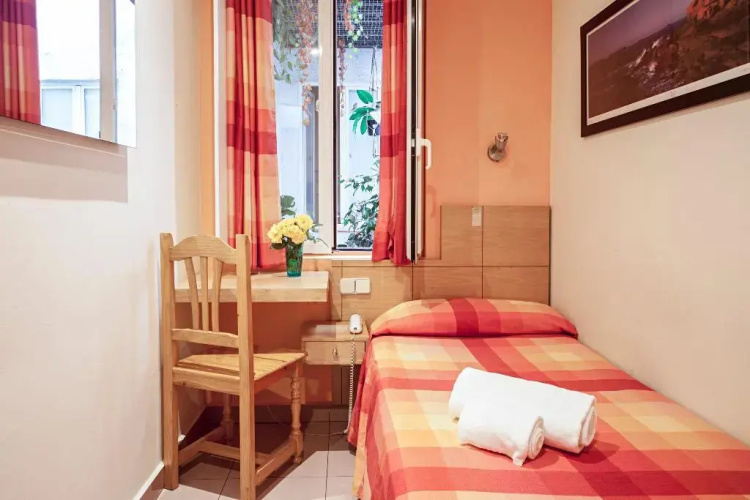 Hostel inter Puerto del sol