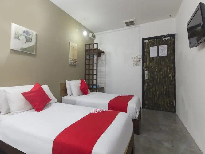OYO 973 LHT Hotel