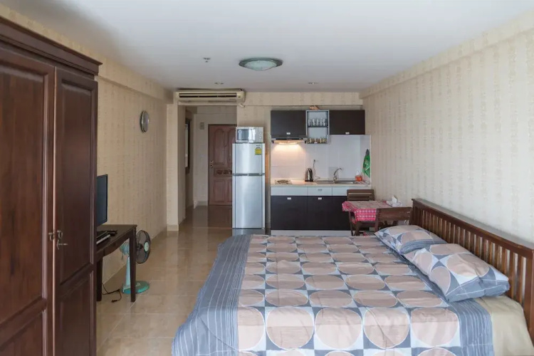 Jomtien Beach Condominium