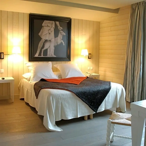 Suite with view