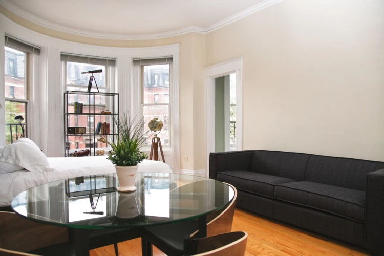 Pleasant Back Bay Suites by Sonder