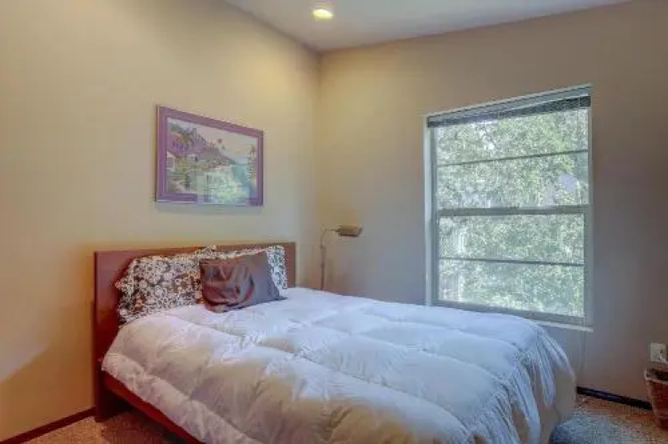 Alexanders-Rvr/Mt Vw-AC-3BR/3B