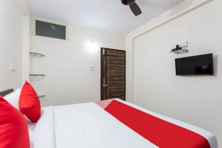 OYO 29431 Hotel Nagar