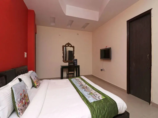 Krishna 26 By OYO Rooms