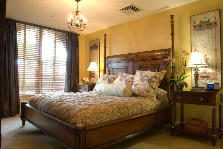 Bienville House