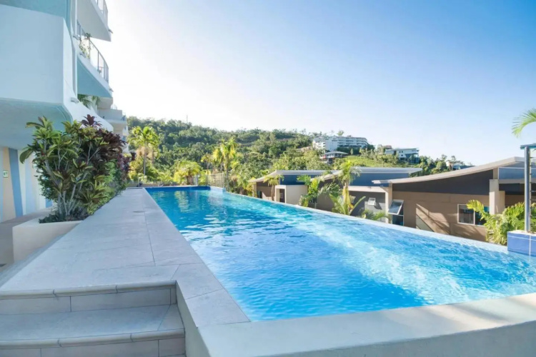Whitsunday view BOHO apartment in Airlie Beach
