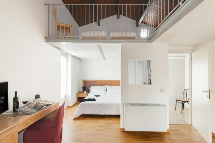 Standard Quadruple room