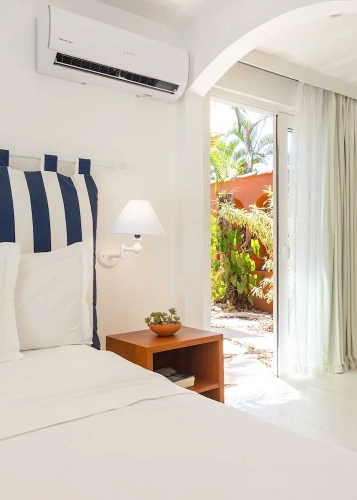 Comfort room with garden view