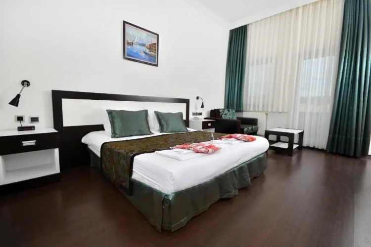 Quadruple Suite