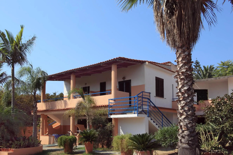 Esmeraldo Residence