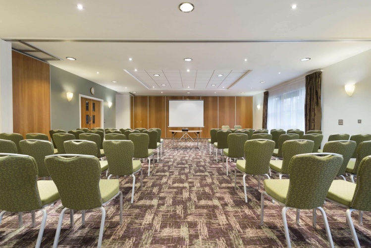 Ramada Plaza by Wyndham Wrexham photo 13