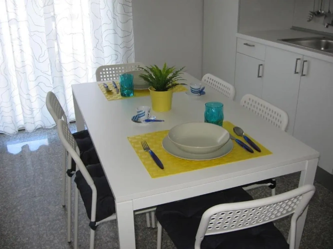3 Bedrooms Apartment