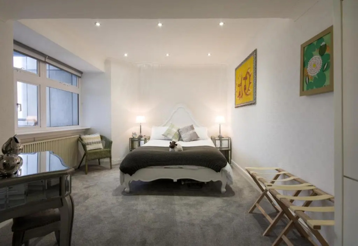 Luxury Panoramic Balcony Swindon Central