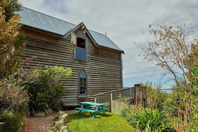 Cubby House Stay