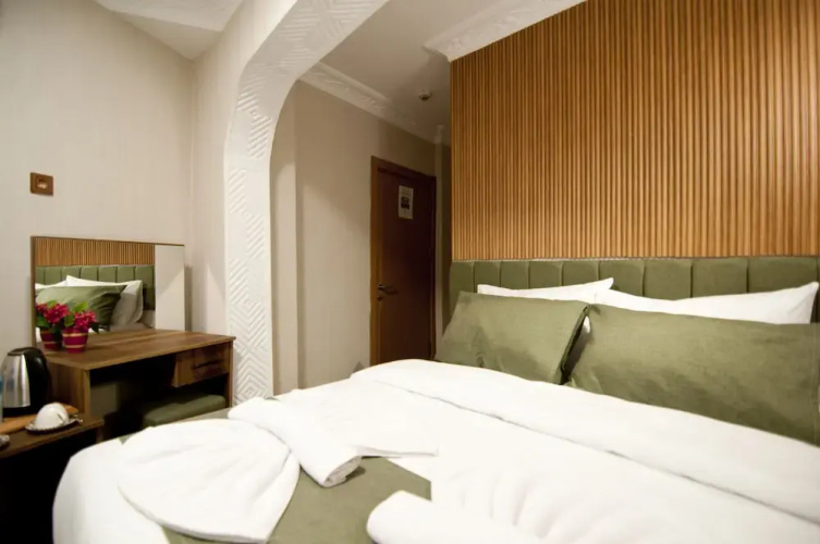 Aurora Eco Hotel