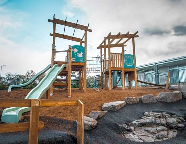 Shoreline Hotel Over view