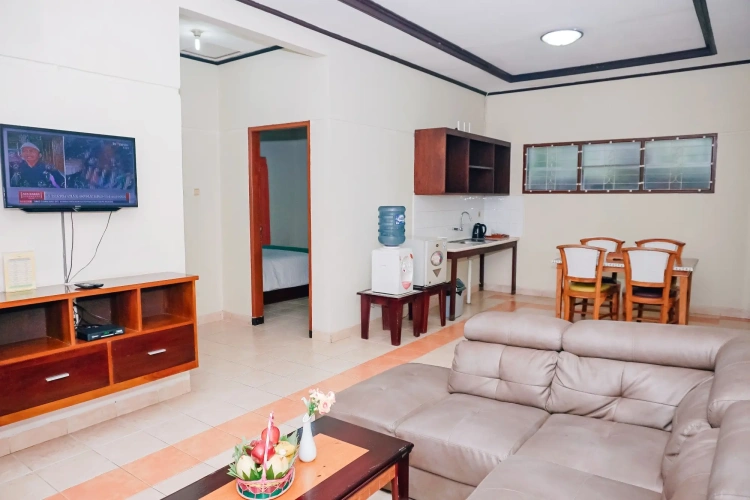 2 Bedrooms Triple Villa