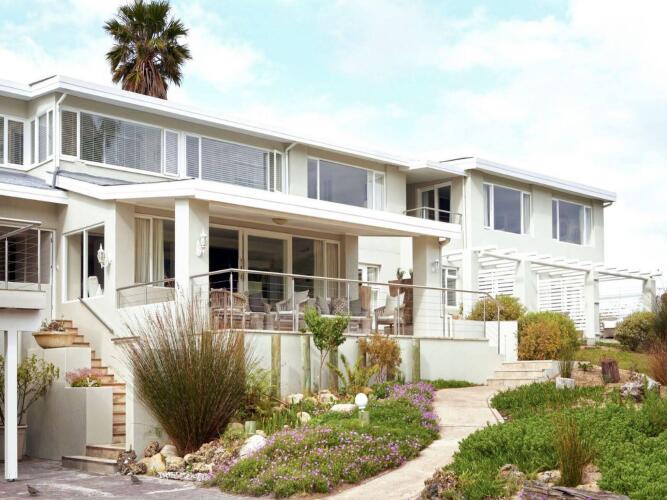 Leisure Isle LodgeOver view