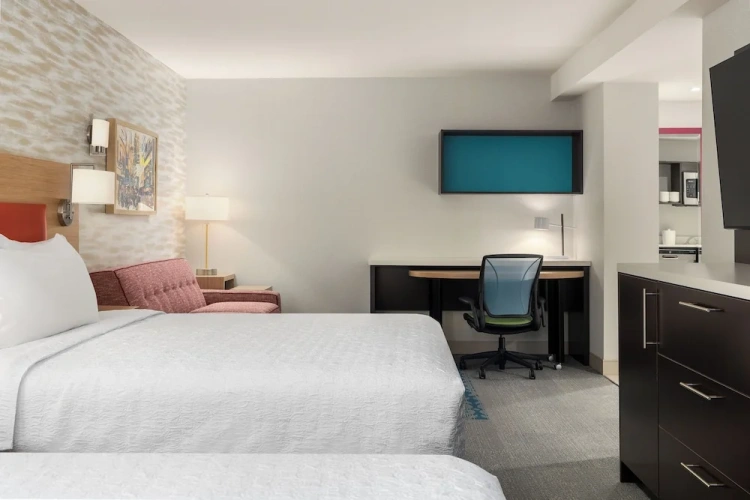 Quadruple Suite