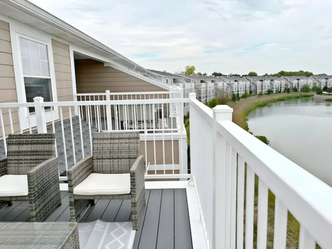 Modern 4BR with Parking - WV rep 4