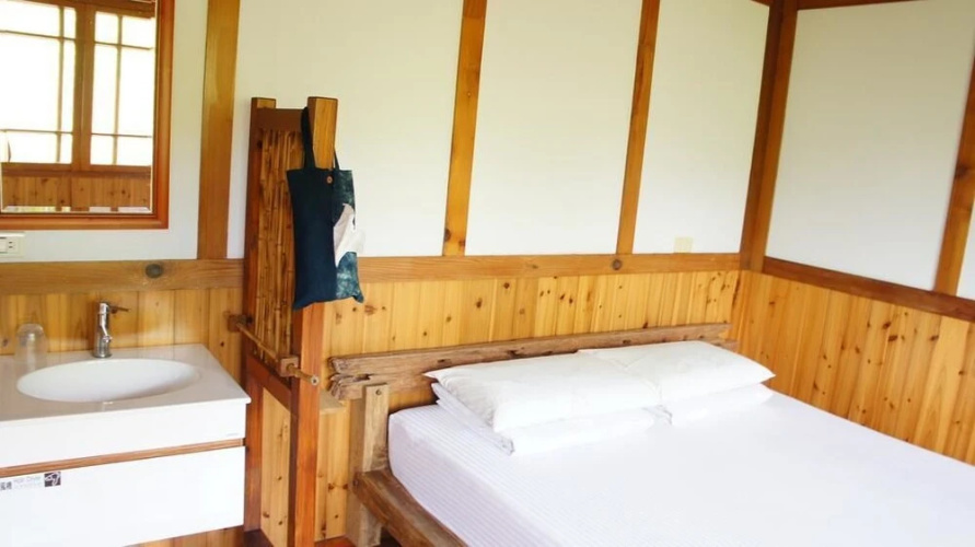 Old Five Guesthouse