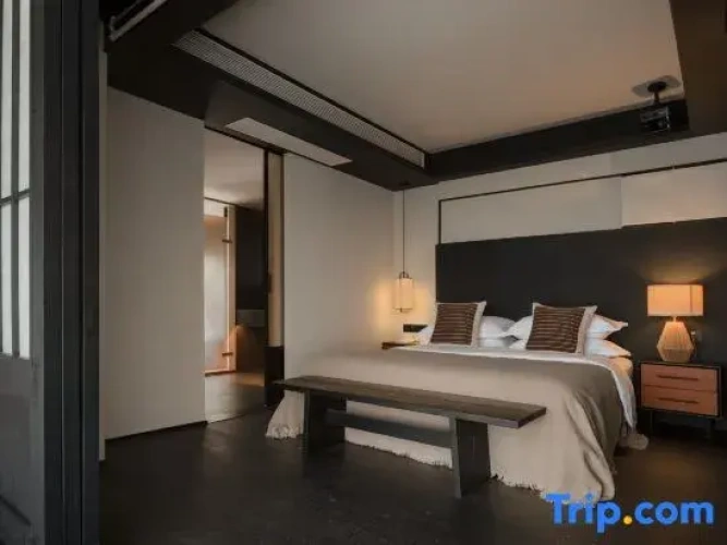 2 Bedrooms Suite