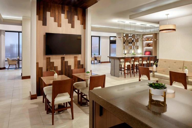 Standard Quadruple Club room