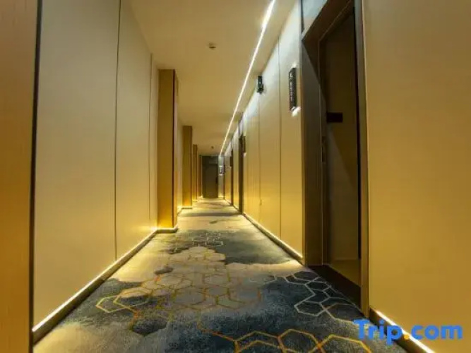 Warm Heart Couple Hotel