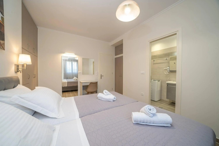 Ilias Apartments