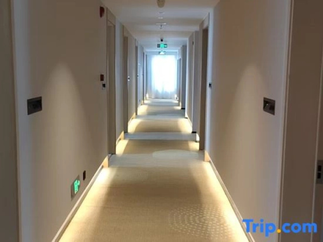 Deep Sleep Hotel