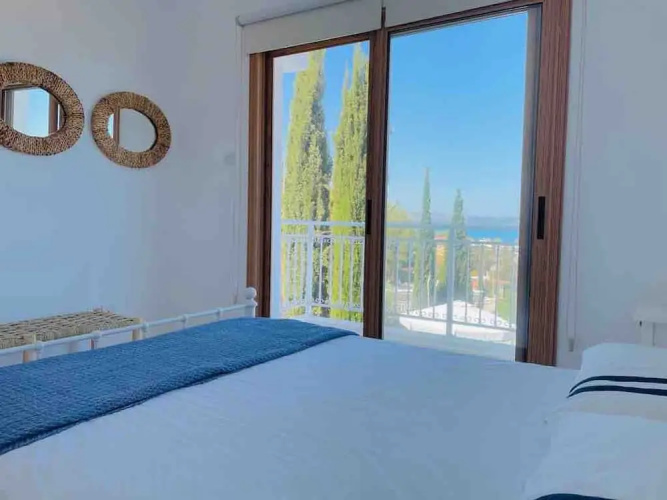 Spacious Luxury Private Sea View Villa