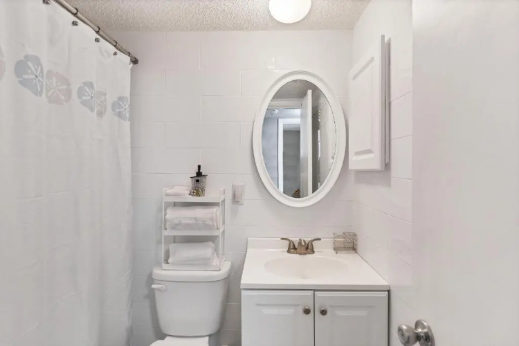 2 Bed 2 Bath Centrally Located